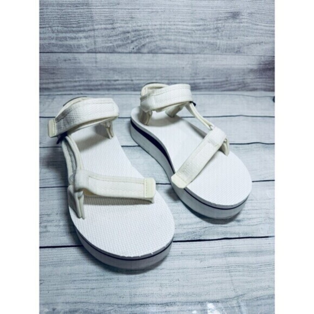 TEVA UNIVERSAL Mesh Brigth WHITE PLATFORM SANDALS SIZE USA 7